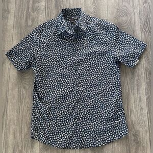 Michael Kors Men’s Button Down Slim Fit Short Sleeve Stretch Shirt, Size M